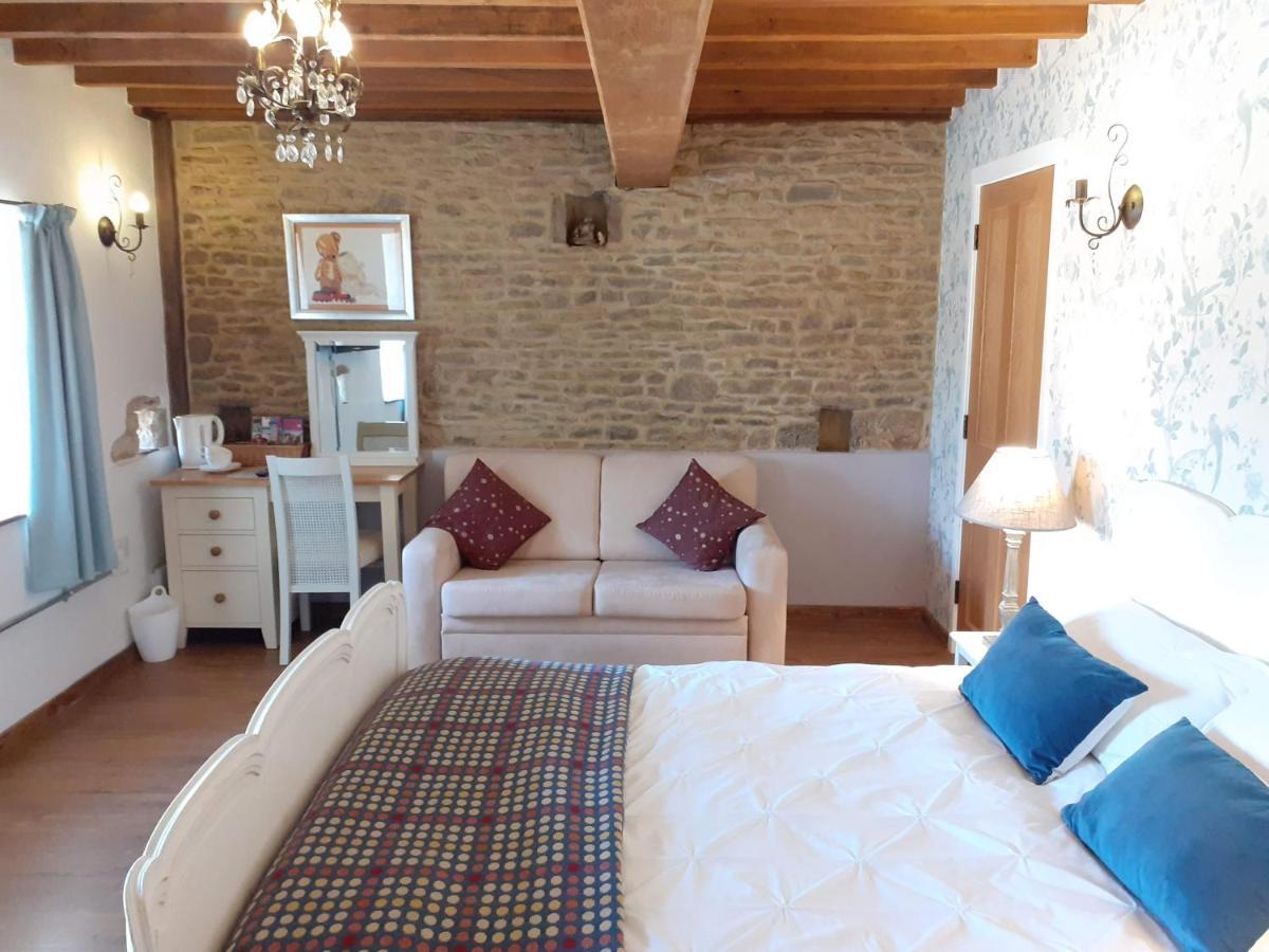 Ashton KeynesThe Byre North End Farm住宿加早餐旅馆 外观 照片